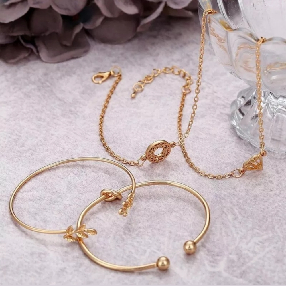 4 Piece Leaf/Knot Gold Bracelet Set - Picture 4 of 6